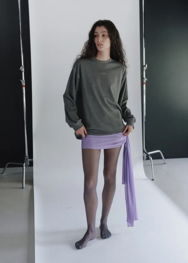 [ 바로배송 ] HWI LOGO LONG SLEEVE [PIGMENT CHARCOAL]