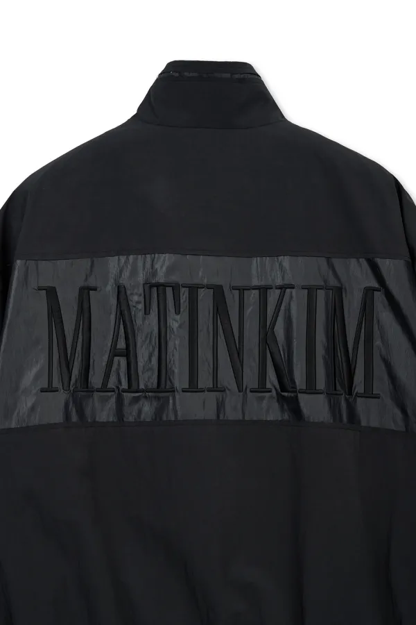 EMBROIDERY BACK LOGO JUMPER IN BLACK