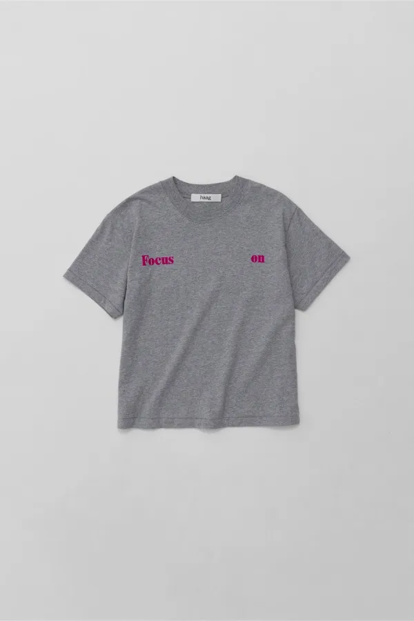 a focus t-sh (grey)