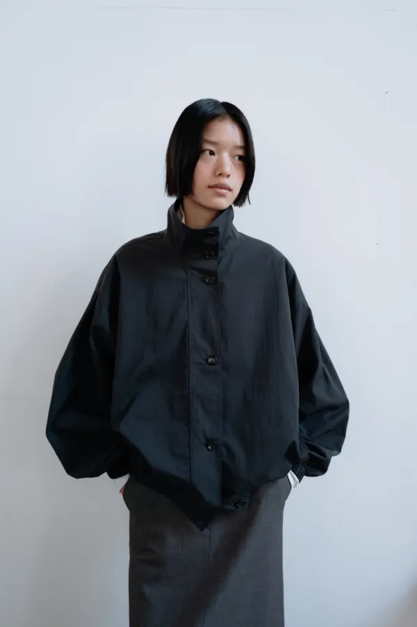 Cotton volume sleeve jumper (khaki beige / dark navy)