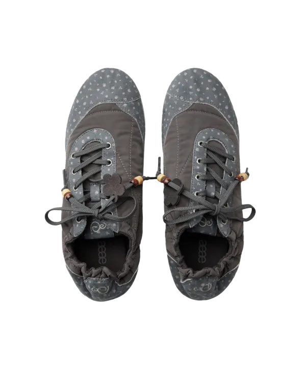 AEAE FLOWER TRAINER [CHARCOAL]