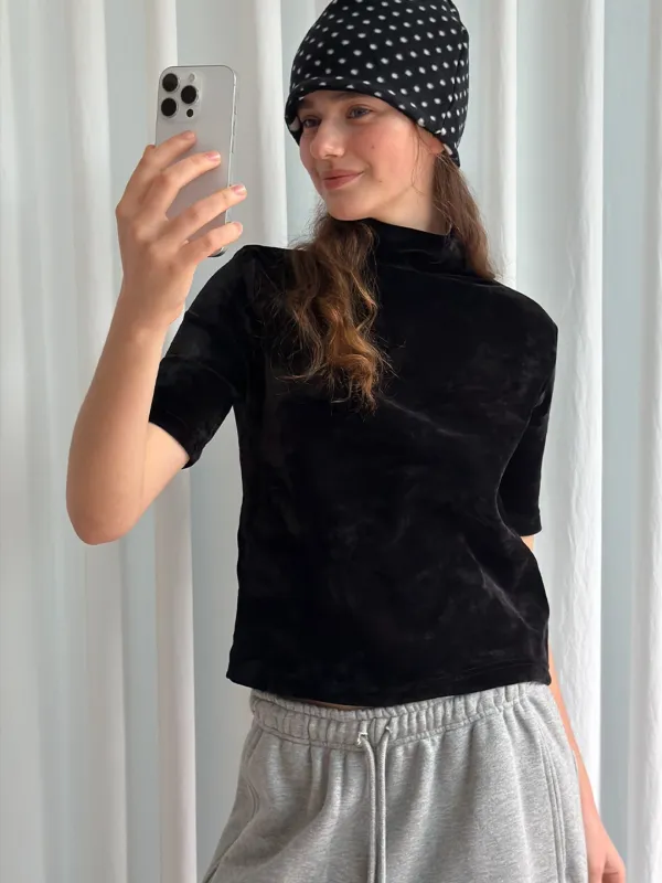 VELVET HALF NECK T-SHIRT - BLACK