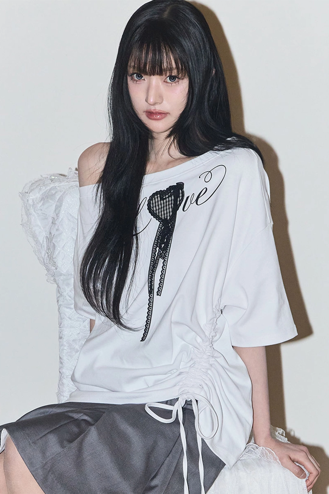 일리고 러브 원숄더 오버핏 티셔츠 화이트 상품 이미지 2