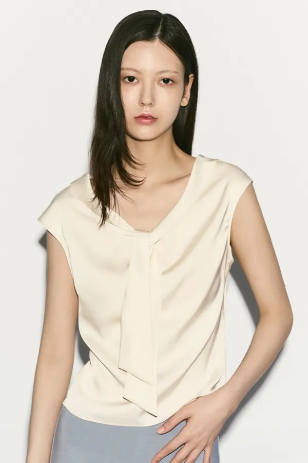 FRONT TIE BLOUSE