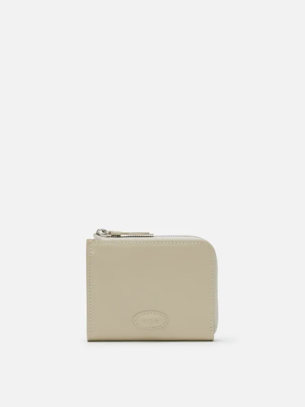 Oval button wallet Wrinkled Neutral oat