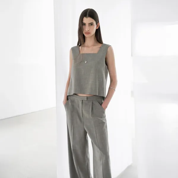 (BL-4329)ROU SET-UP SQUARE NECK BLOUSE