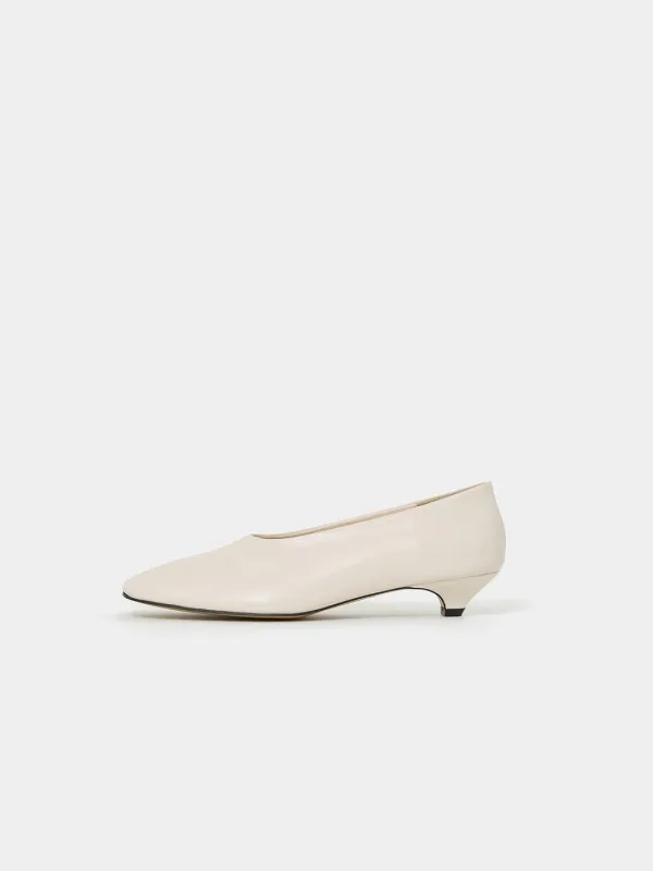 Zephyrine high vamp pumps