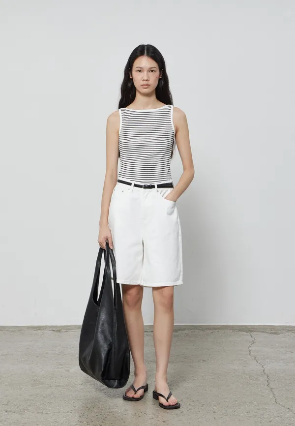 FLAT DENIM BERMUDA PANTS - WHITE