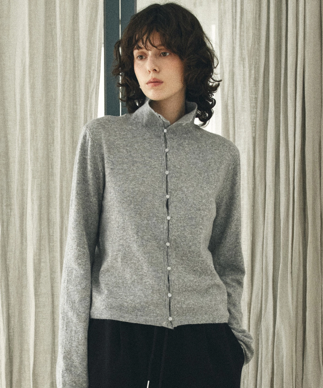 반원 아뜰리에 KN4282 울 블렌드 하이넥 카디건_Melange gray 상품 이미지 2