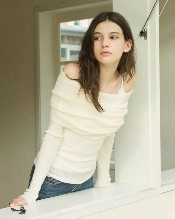 Moody two way off shoulder knit - ivory