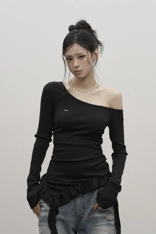 Offset Ruffle Top (black)