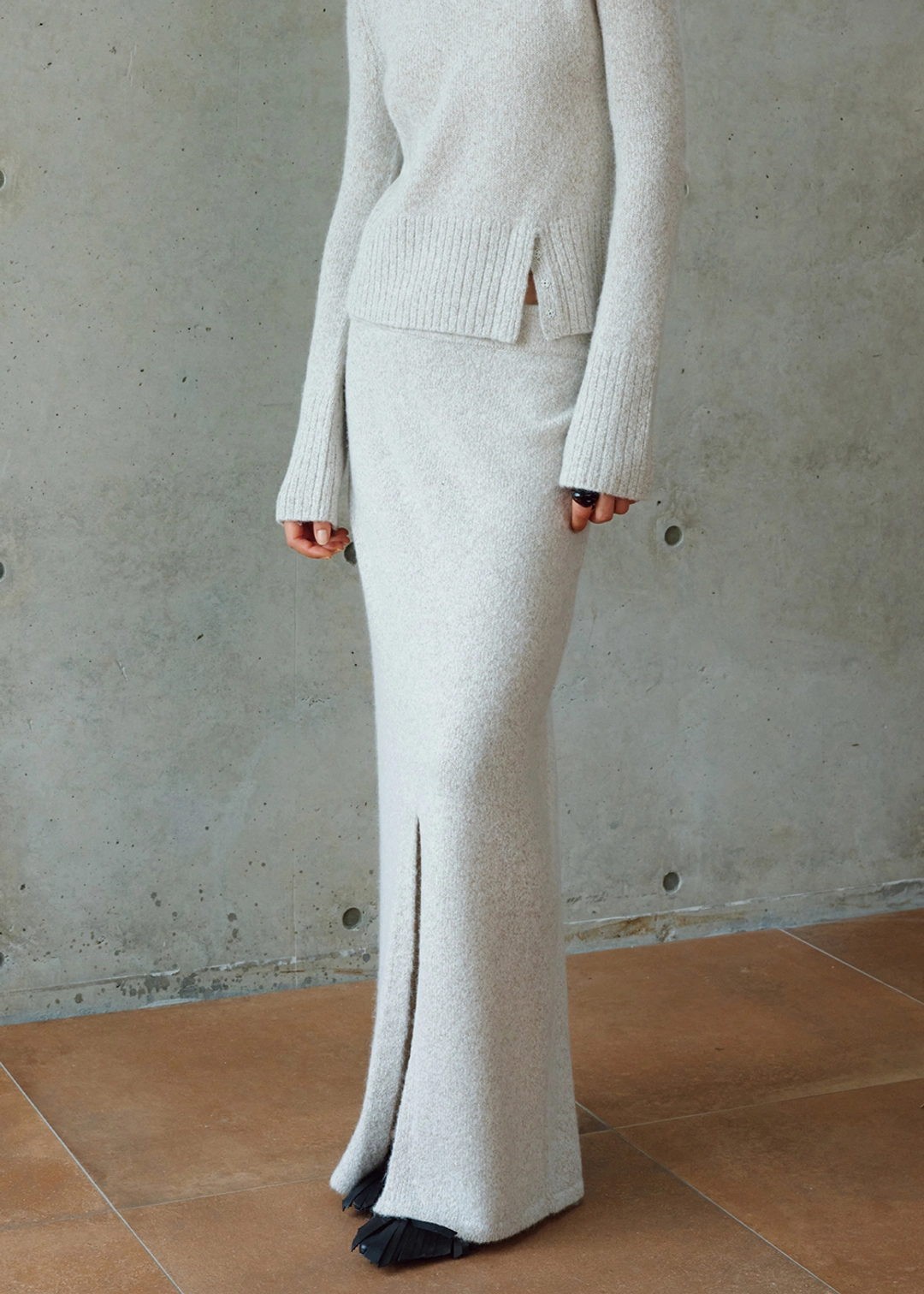 우마뭉 Baby alpaca maxi skirt_Bone 상품 이미지 2