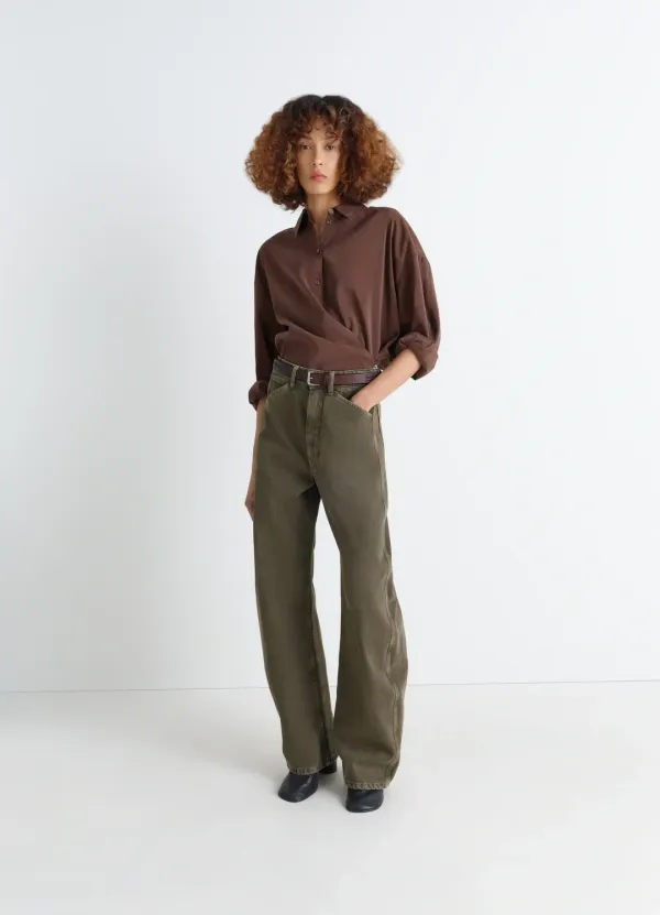 HIGH WAISTED CURVED PANTS IN DENIM