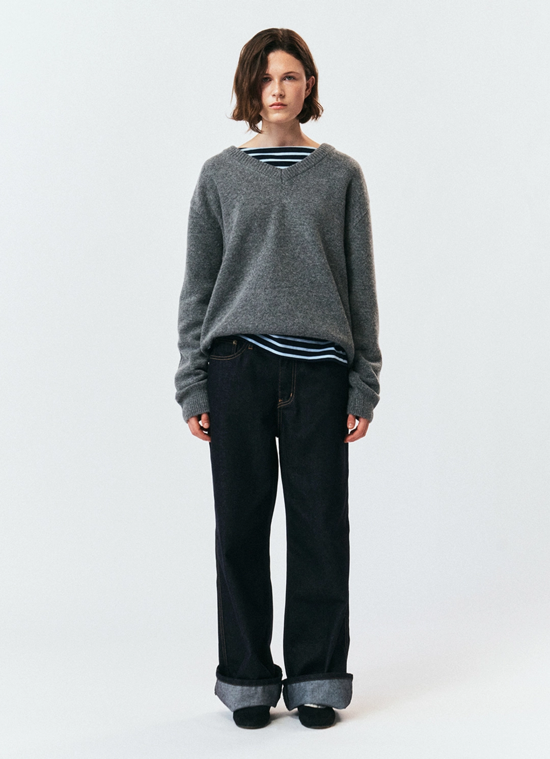 리볼드 Cashmere V-Neck NT_(Charcoal) 상품 이미지 3
