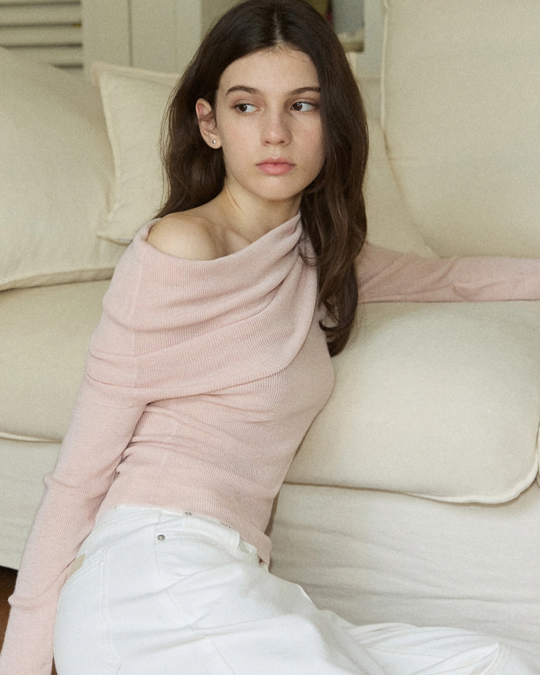 어다울 Moody two way off shoulder knit - pale pink 상품 이미지 2