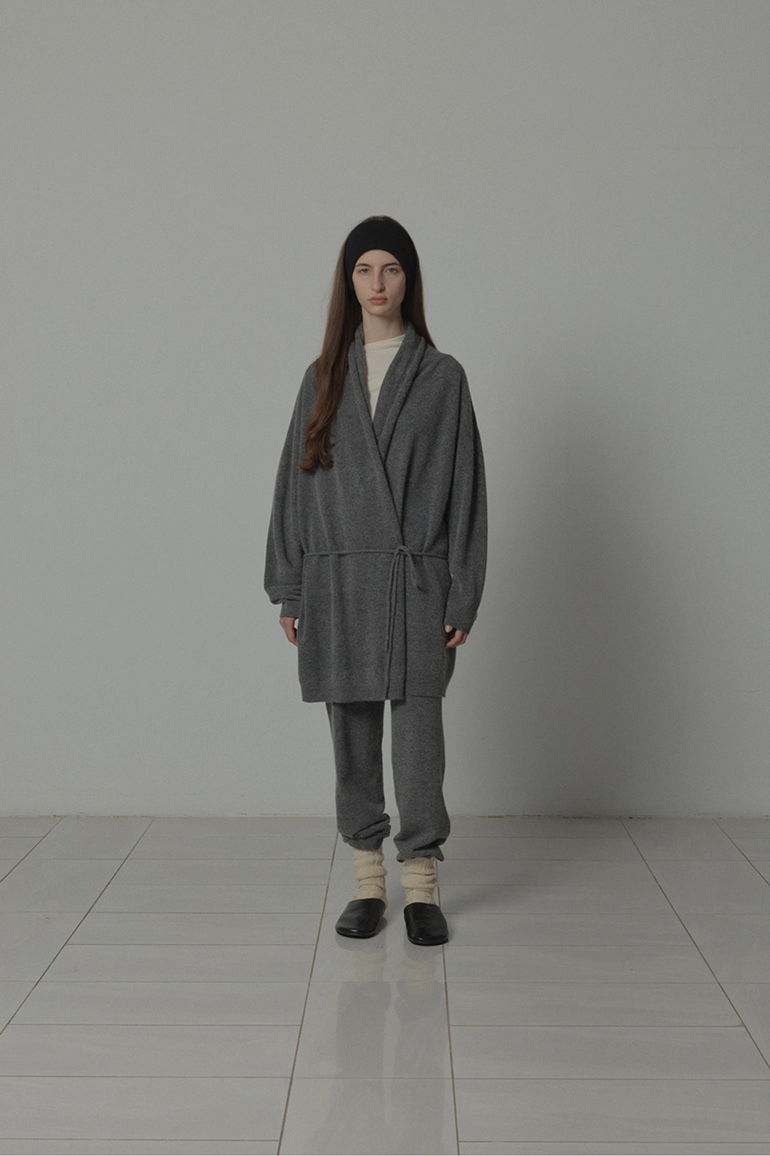 르917 INES SHAWL COLLAR CARDIGAN [GREY] - LE17SEPTEMBRE 상품 이미지 2