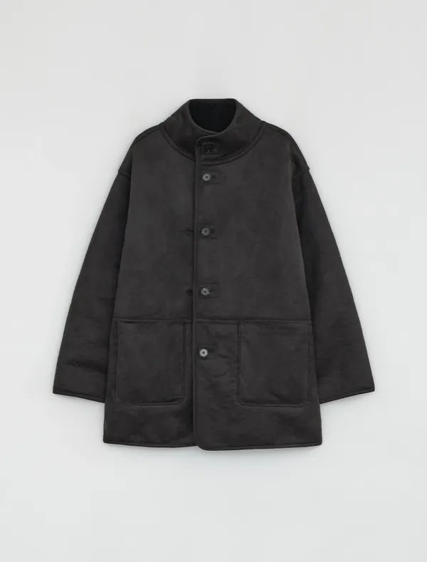 SHEARING REVERSIBLE MUSTANG [BLACK]