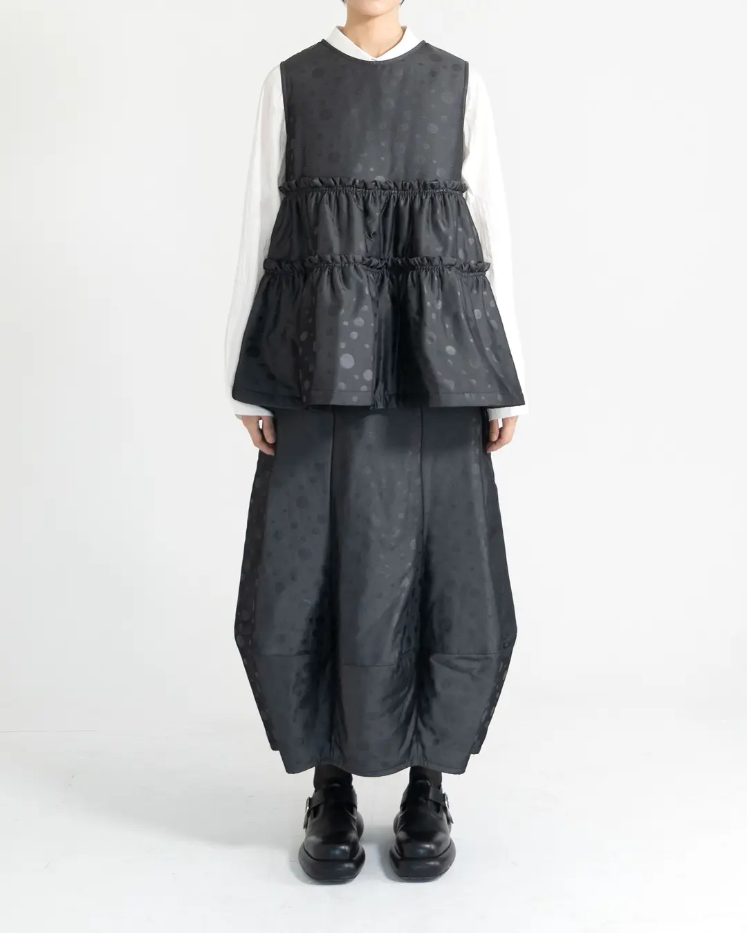 유노이아 dot frill padding vest 상품 이미지 2