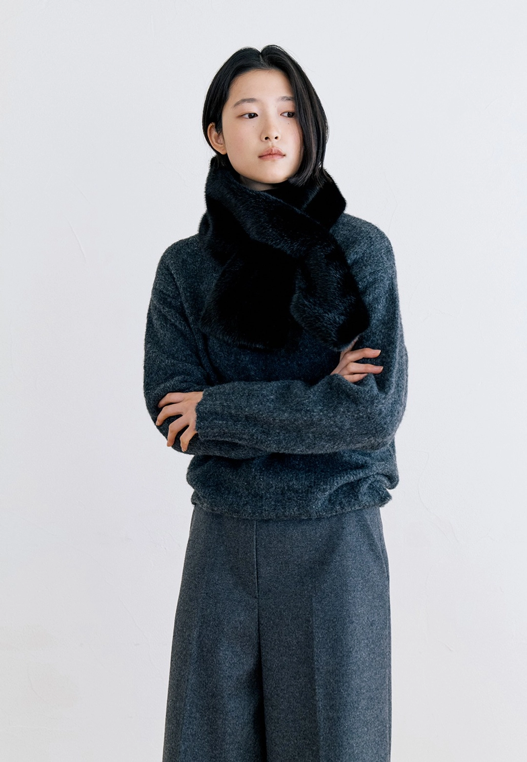 노티아 MINK FUR MUFFLER - BLACK 상품 이미지 2