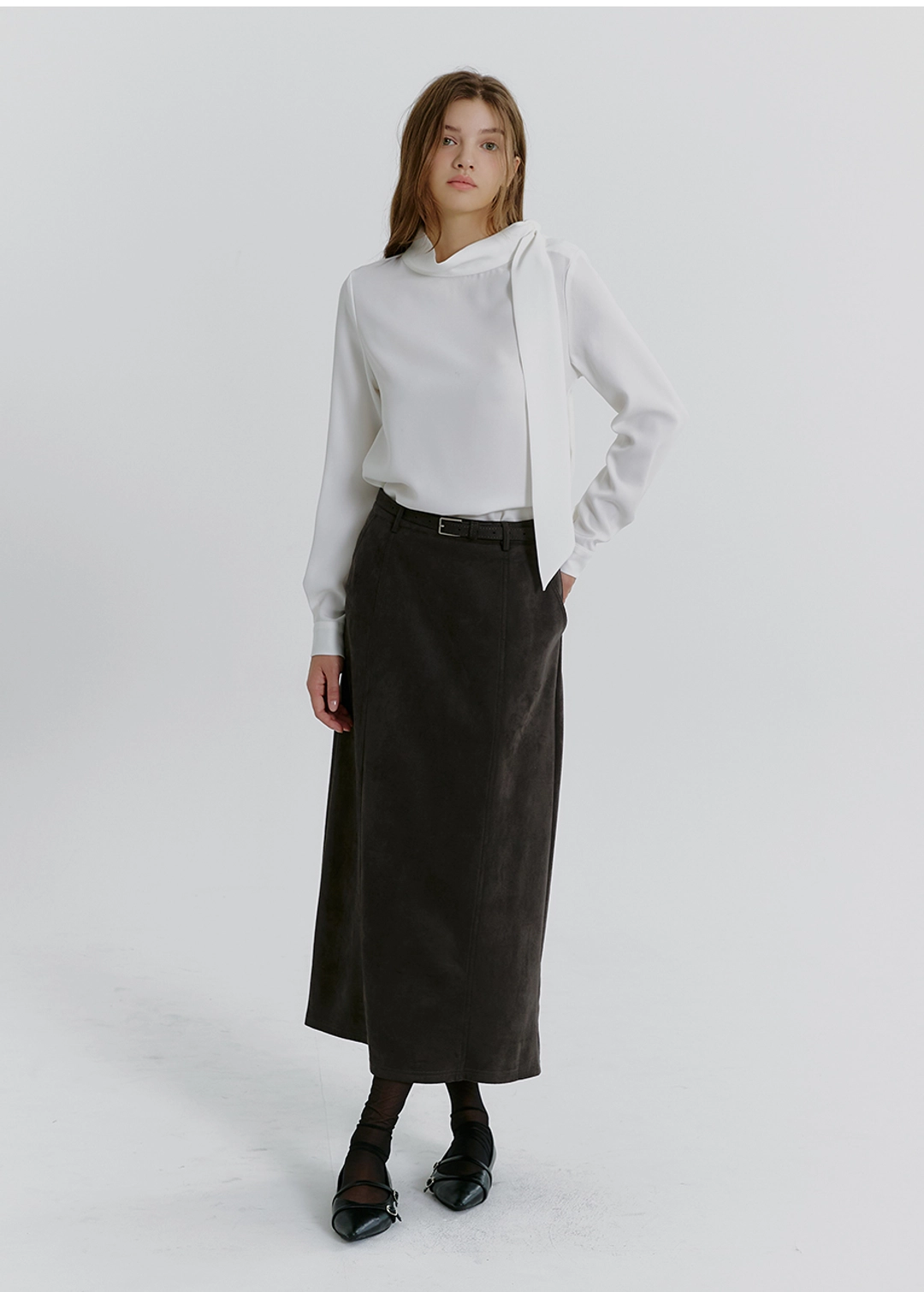 미케네 [44-120]  Belladrin Scarf Blouse  벨라드린 스카프 블라우스 (가을-봄-하객룩-격식룩-출근룩-오피스룩-긴팔블라우스-하객블라우스-페미닌-클래식-타이-스카프-긴소매-루즈핏-여리핏-자체제작) 상품 이미지 1