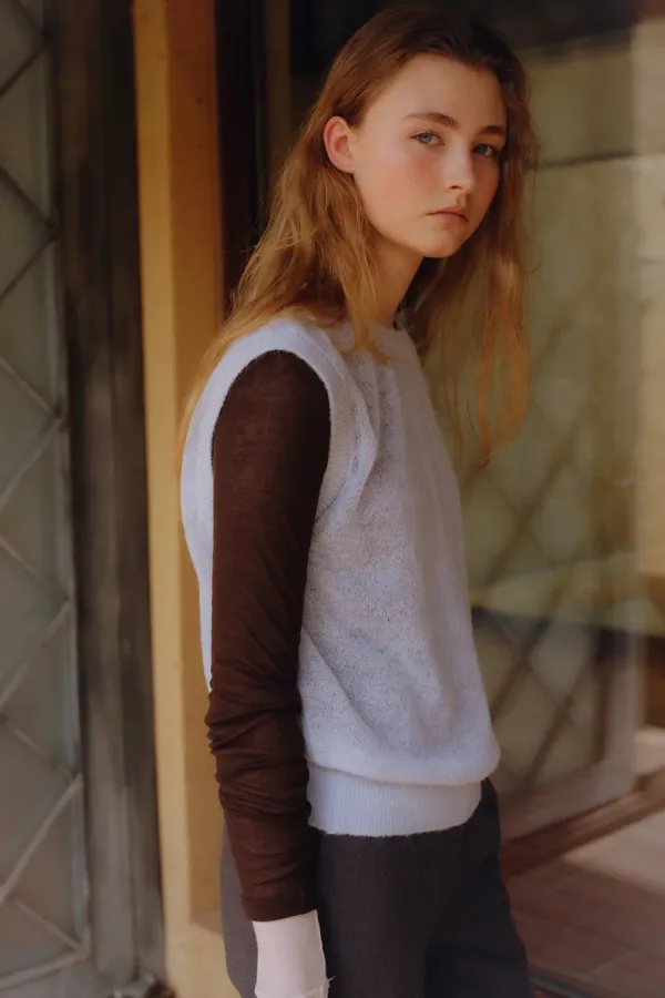 sheer alpaca vest (sky blue)