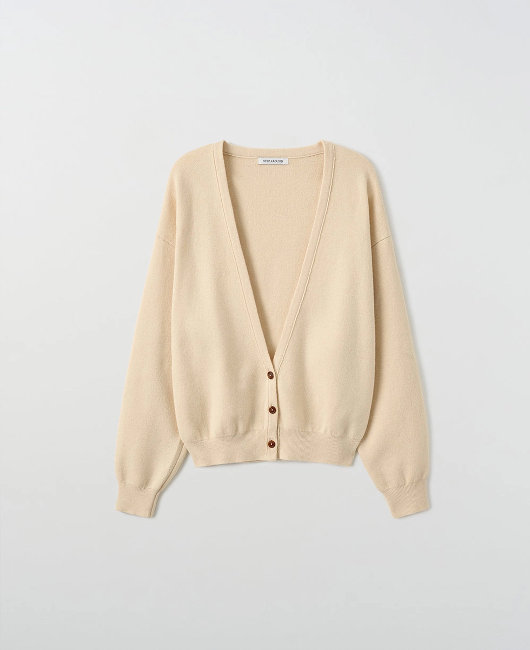 스텝어라운드 Superfine Wool Deep V-Neck Cardigan_BUTTER CREAM 상품 이미지 2