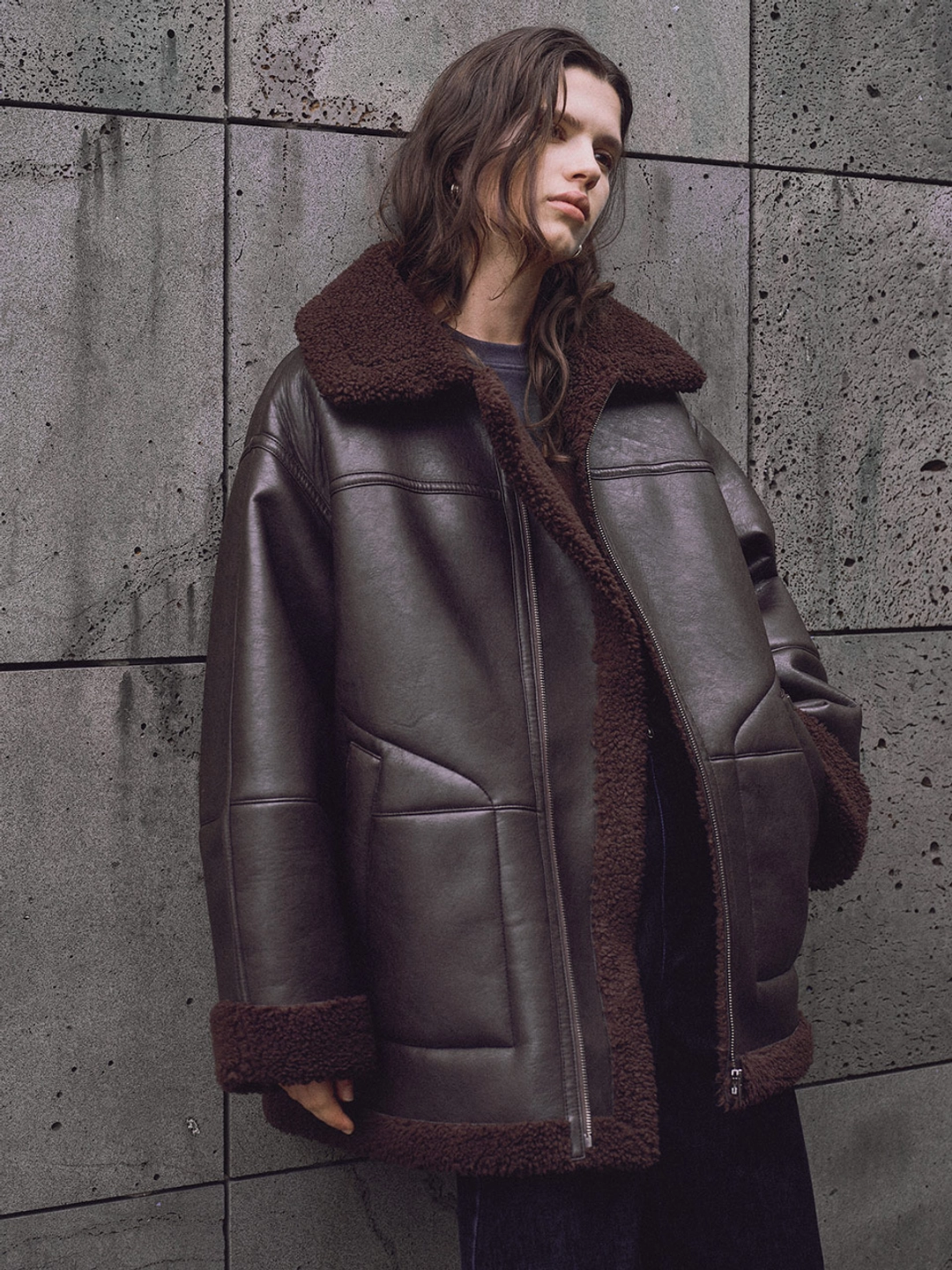 루에브르 Oversized Shearling Mouton Jacket SM5WJ404-93 상품 이미지 2