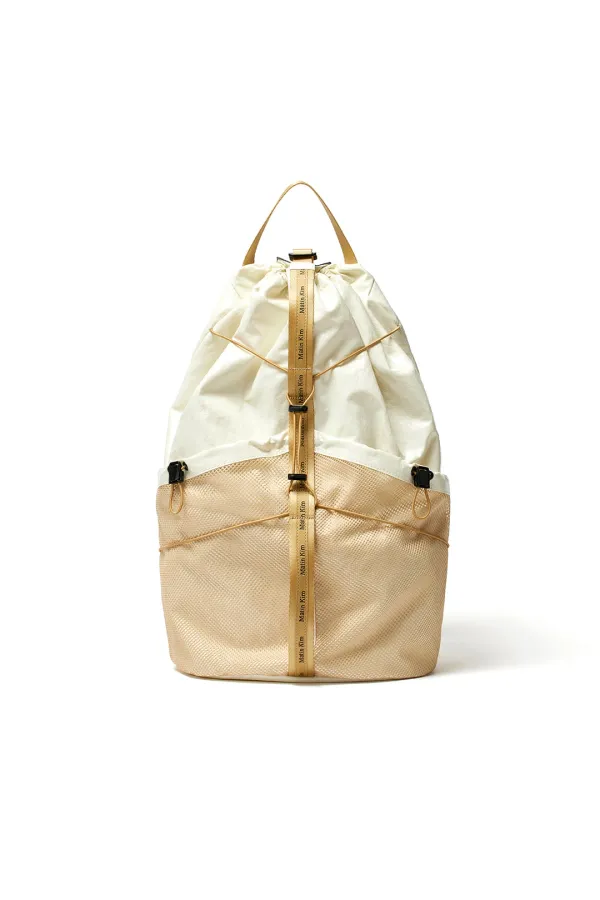 LOGO TAPING GLOSSY BACK PACK IN IVORY