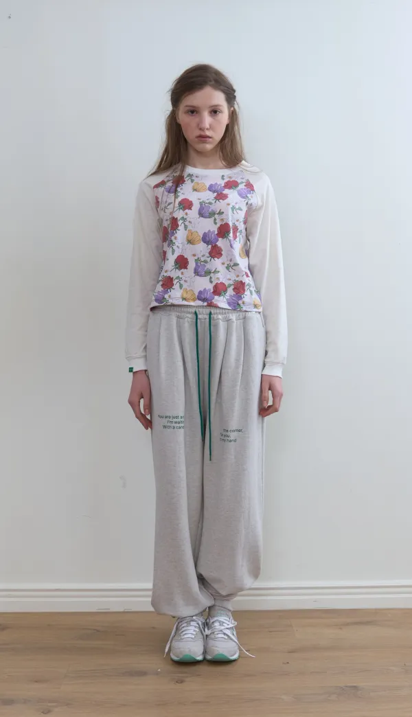 318. Flower Raglan T _ Ivory
