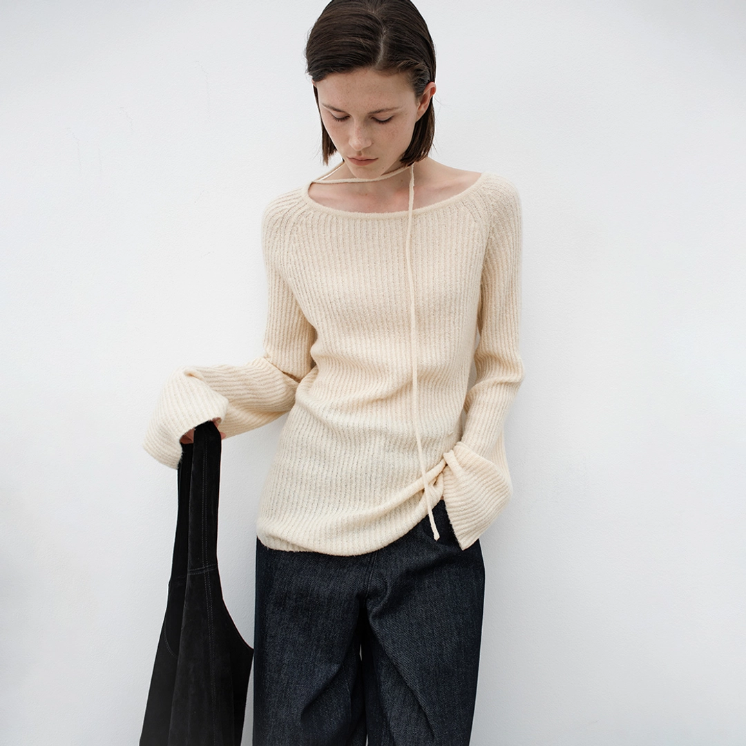 아뜰리에 나인 (T-7123)UNBALANCED NECK STRING WOOL KNIT 상품 이미지 1