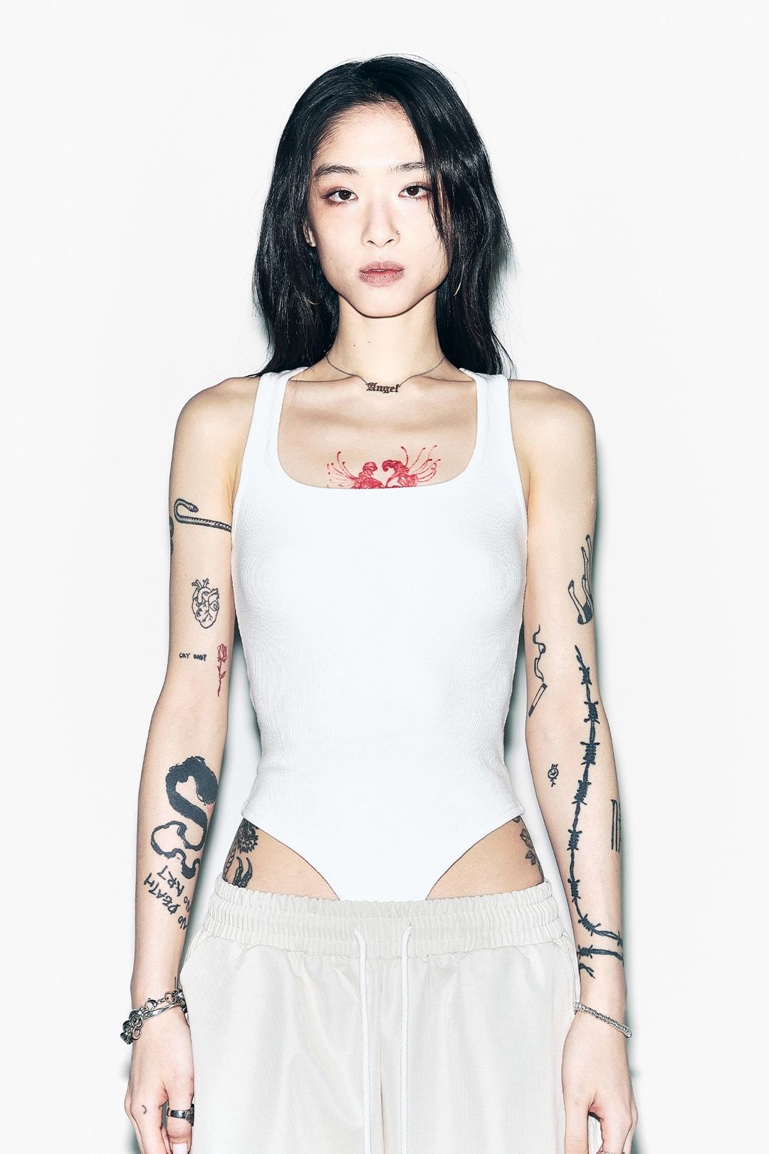 와이이이엘 BASIC LOGO BODYSUIT WHITE 상품 이미지 2