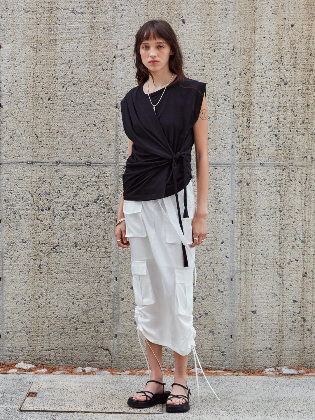 뮤제 [3rd] DESSINE Draped Sleeveless Jersey Top_Black 상품 이미지 2