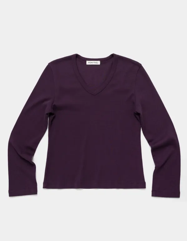 Banny V-Neck T-Shirt (Vintage Plum)