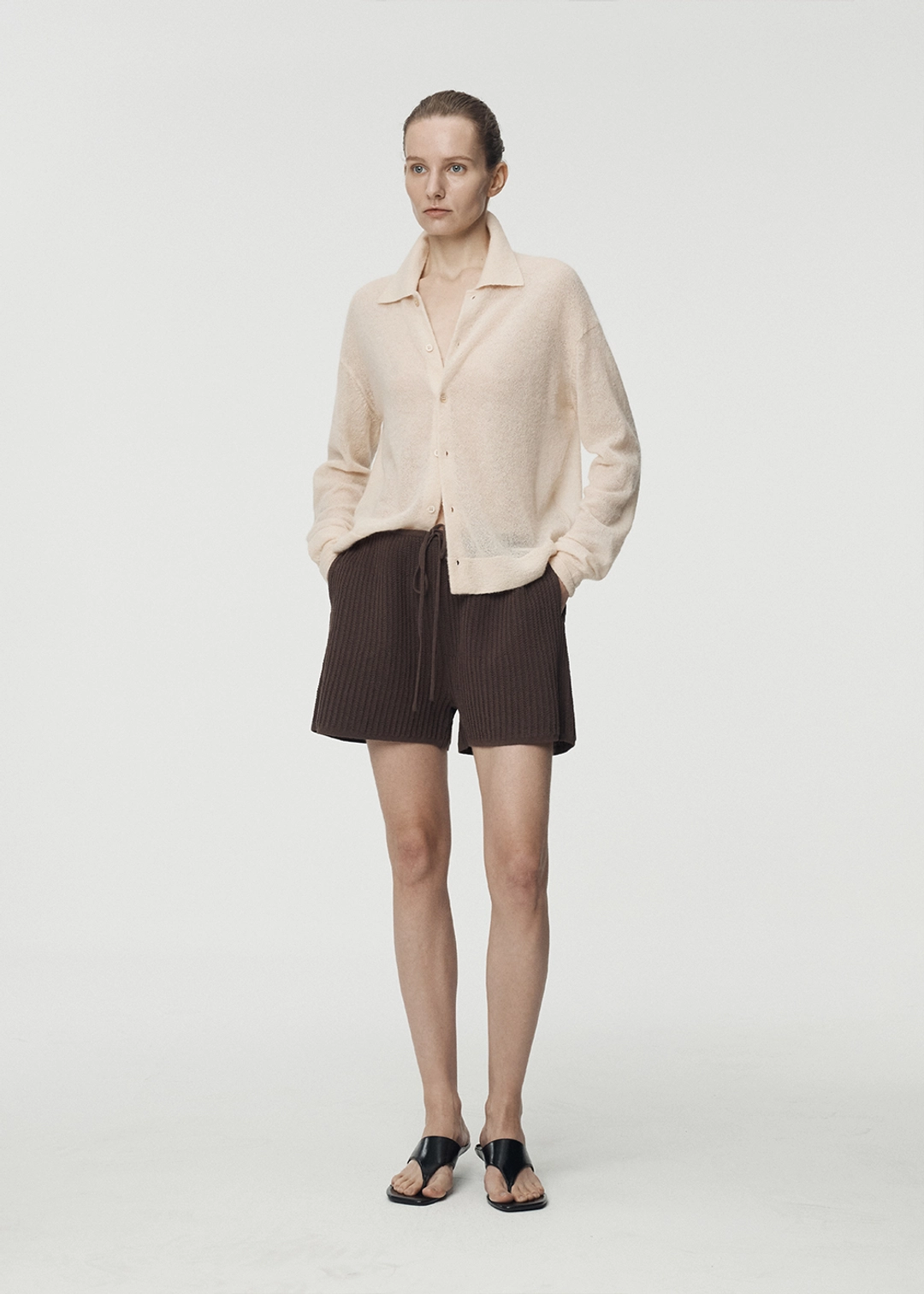 우마뭉 Cotton Crochet Drawstring Shorts_Brown 상품 이미지 2