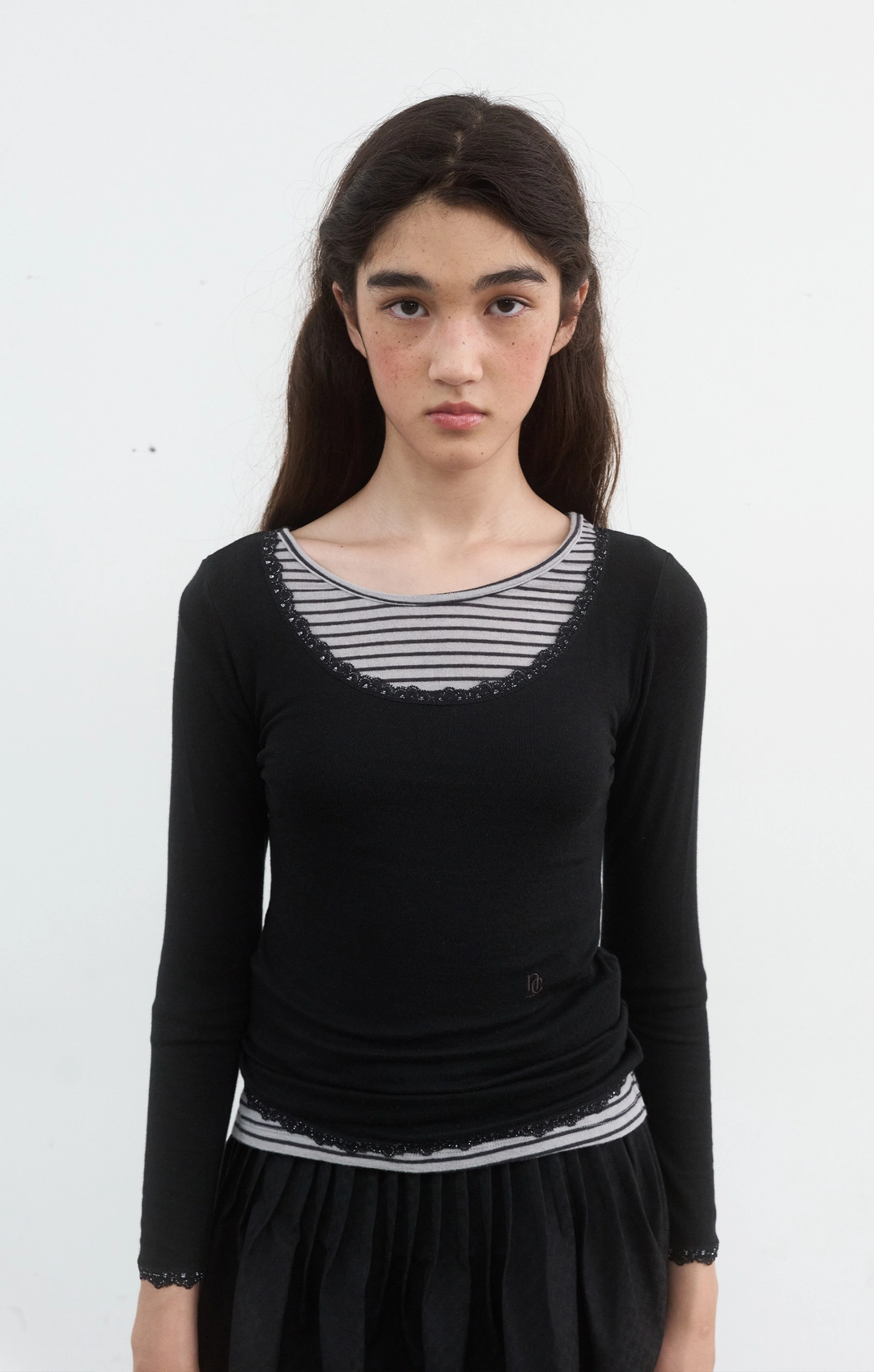 노컨텐츠 400. Lace Trim T_Black 상품 이미지 2