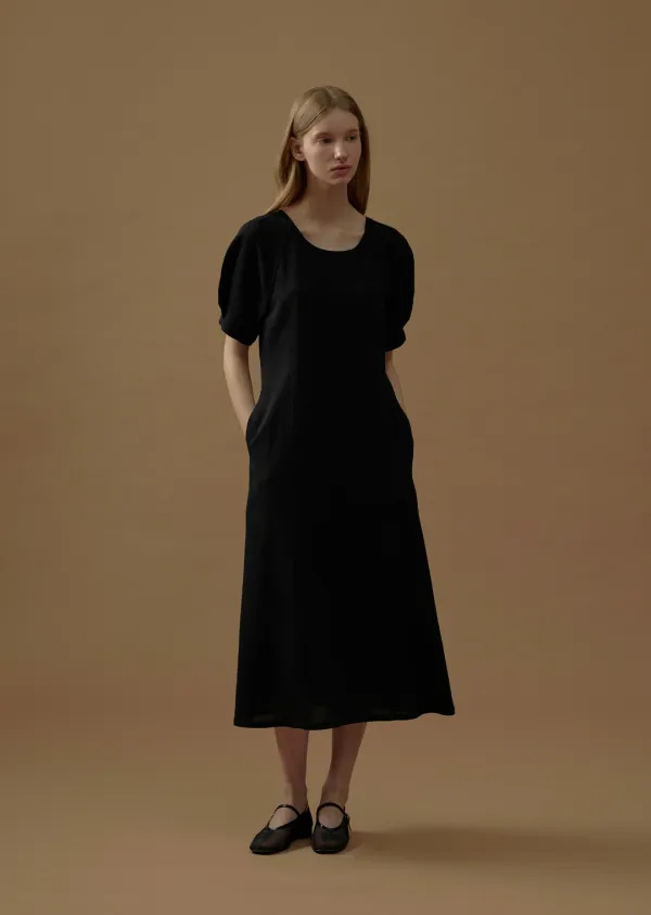 BACK RIBBON SHIRRING DRESS (moat black)