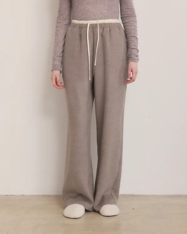 Banding string layered slacks - beige