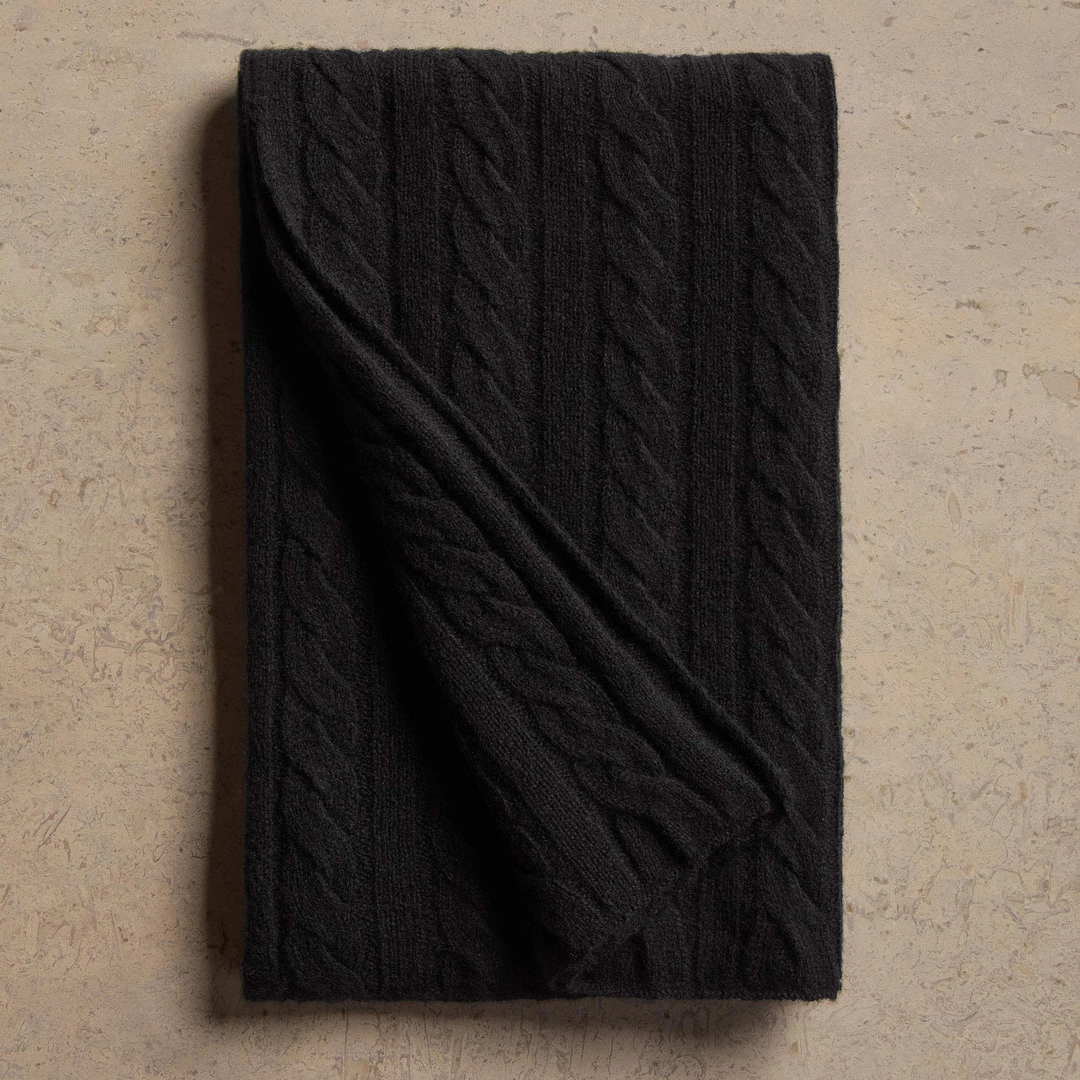 제임스펄스 Lightweight Cashmere Cableknit Beanie & Scarf Gift Set - True Black 상품 이미지 3