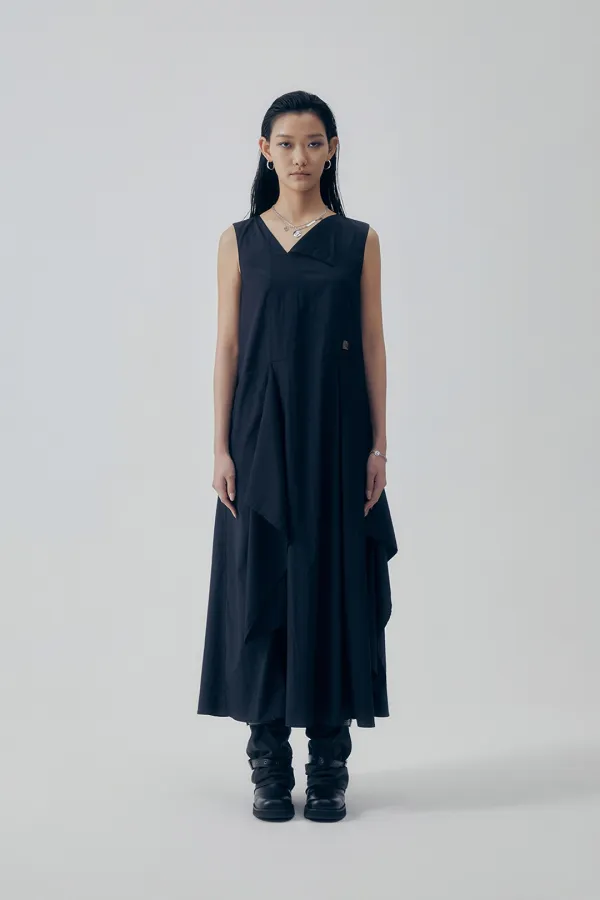 Overlay Draped Sleeveless One-piece [ Black ]