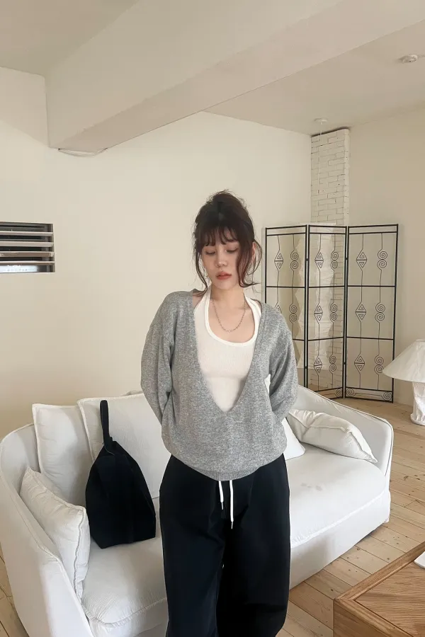 Muir Deep V Knit(gray)