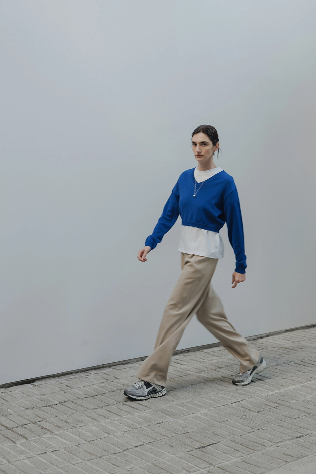 블루브릭 Crop v-neck knit (blue) 상품 이미지 3
