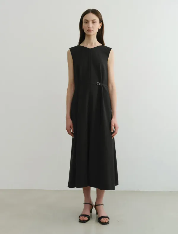 Flare Sleeveless Dress (Black)