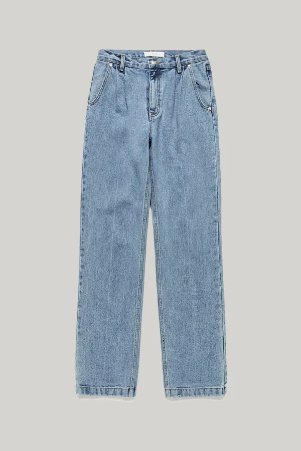 SEMI-WIDE TUCKED JEANS LIGHT BLUE