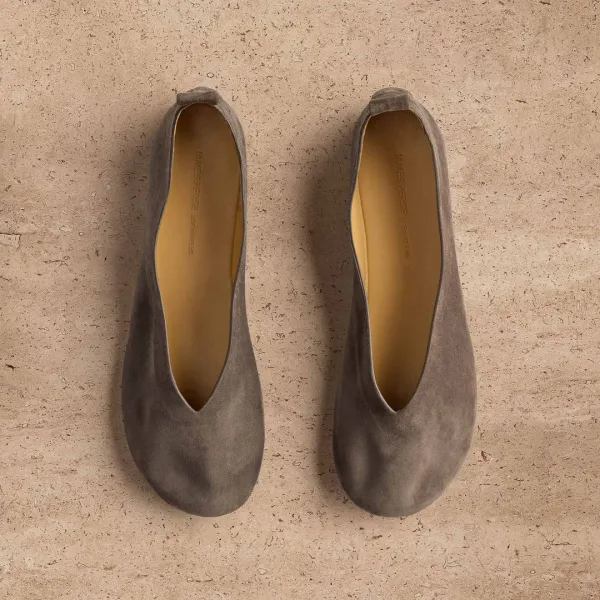 Women's Suede V Ballet Flat - Taupe Grey