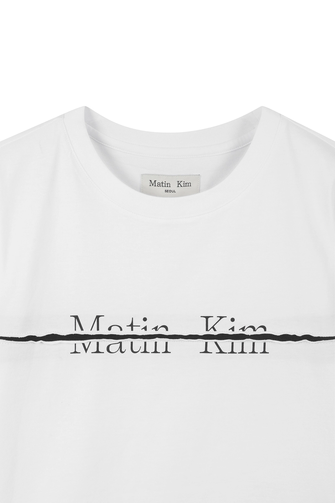 마뗑킴 MATIN KIM LOGO CUTTED CROP TOP IN WHITE 상품 이미지 2