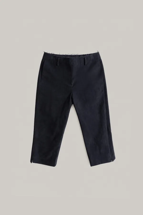 Slant Line Capri Pants (ink black)
