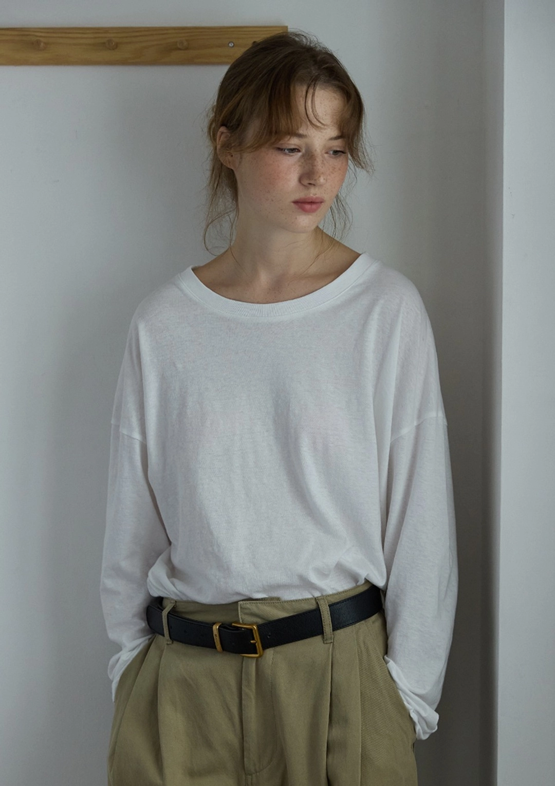 오픈도어 Boat Neck Loose Tee White 상품 이미지 1