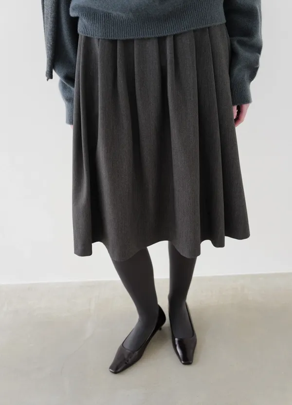 Pleated Button Skirt / Deep Gray