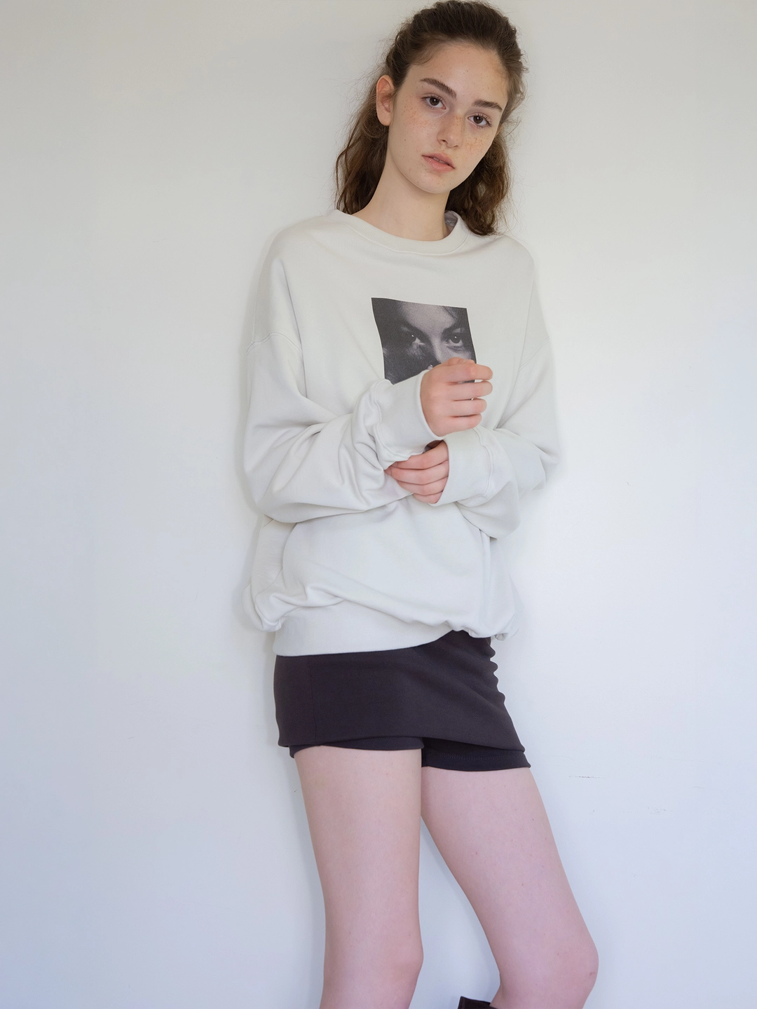 헤더먼트 eye to eye sweatshirts (fog ivory) 상품 이미지 1