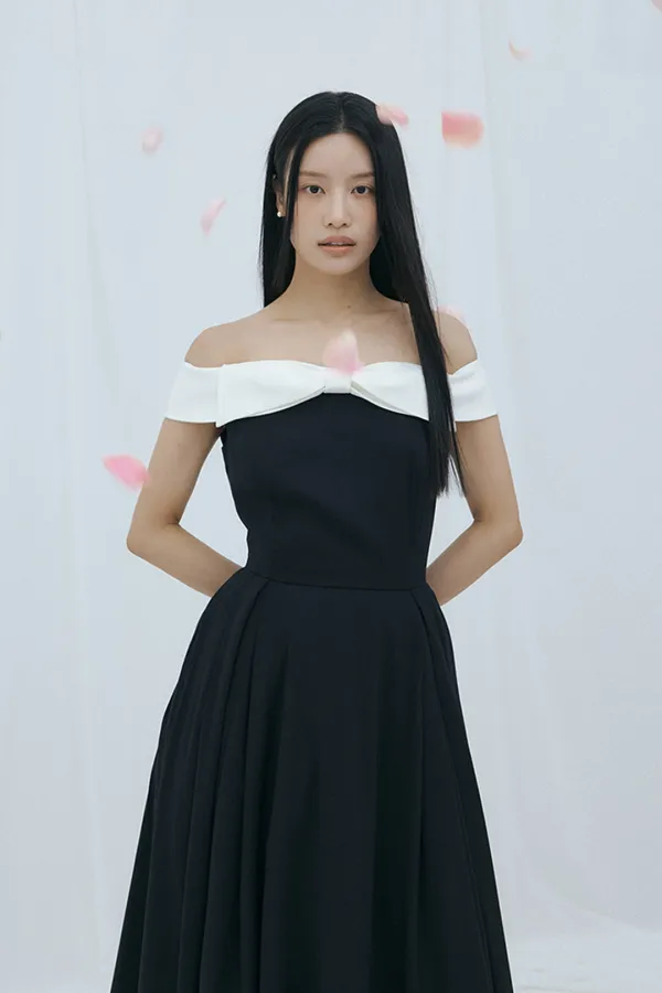 Ribbon Trim Off-Shoulder Dress (black)